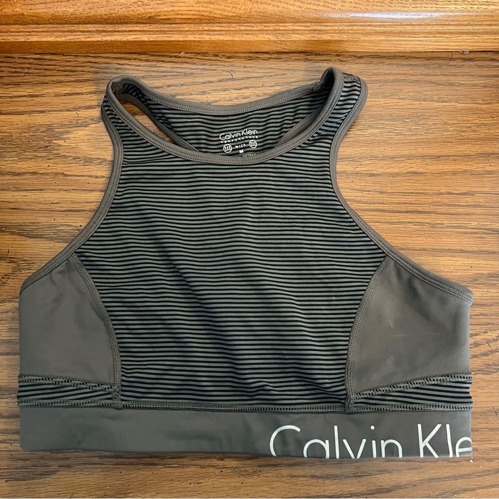 Calvin Klein performance sports bra in gray striped T back style size Med